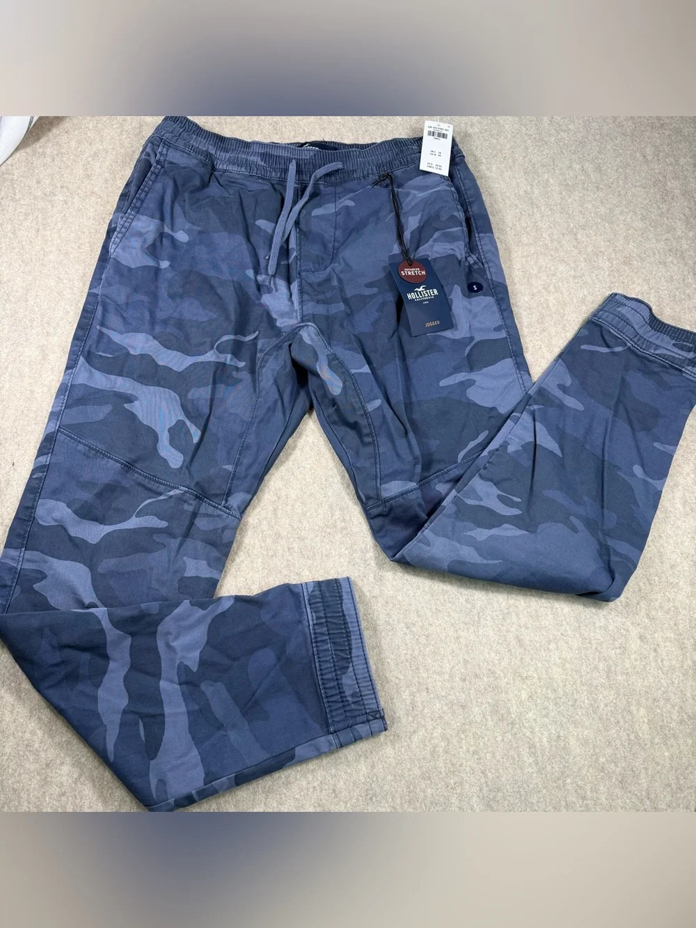Hollister Men’s Blue Camo Jogger Pants NWT, Size Small, Advanced Stretch